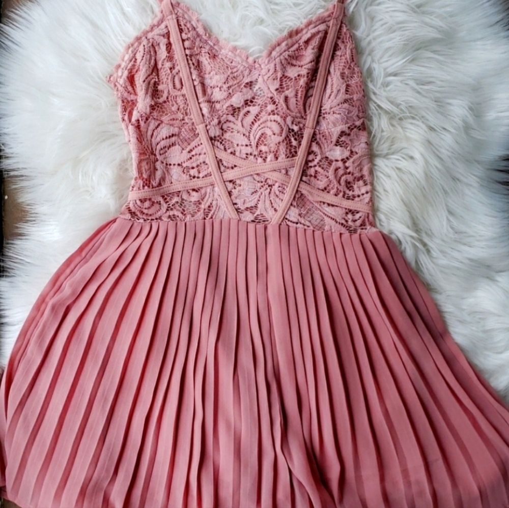 Pink Lace Bodice Pleated Romper